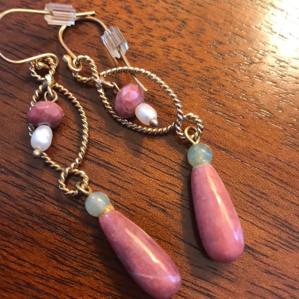 Pretty Banana Republic Earrings - Picture 3 of 4